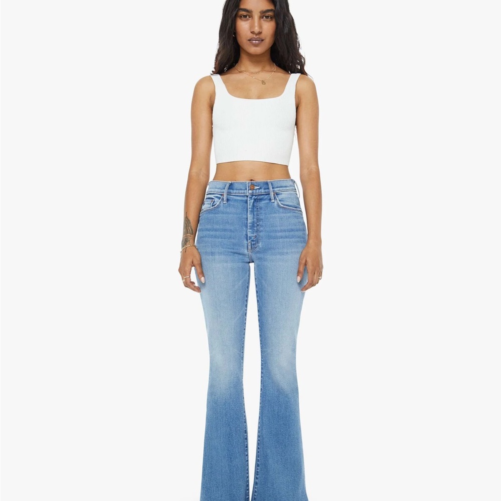 Mother The Lil Weekender Flare Jeans Size 25 in Layover Wash - Picture 7 of 9